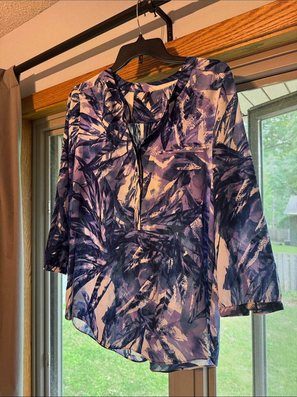 NYDJ Purple & White Abstract Print V-Neck Blouse